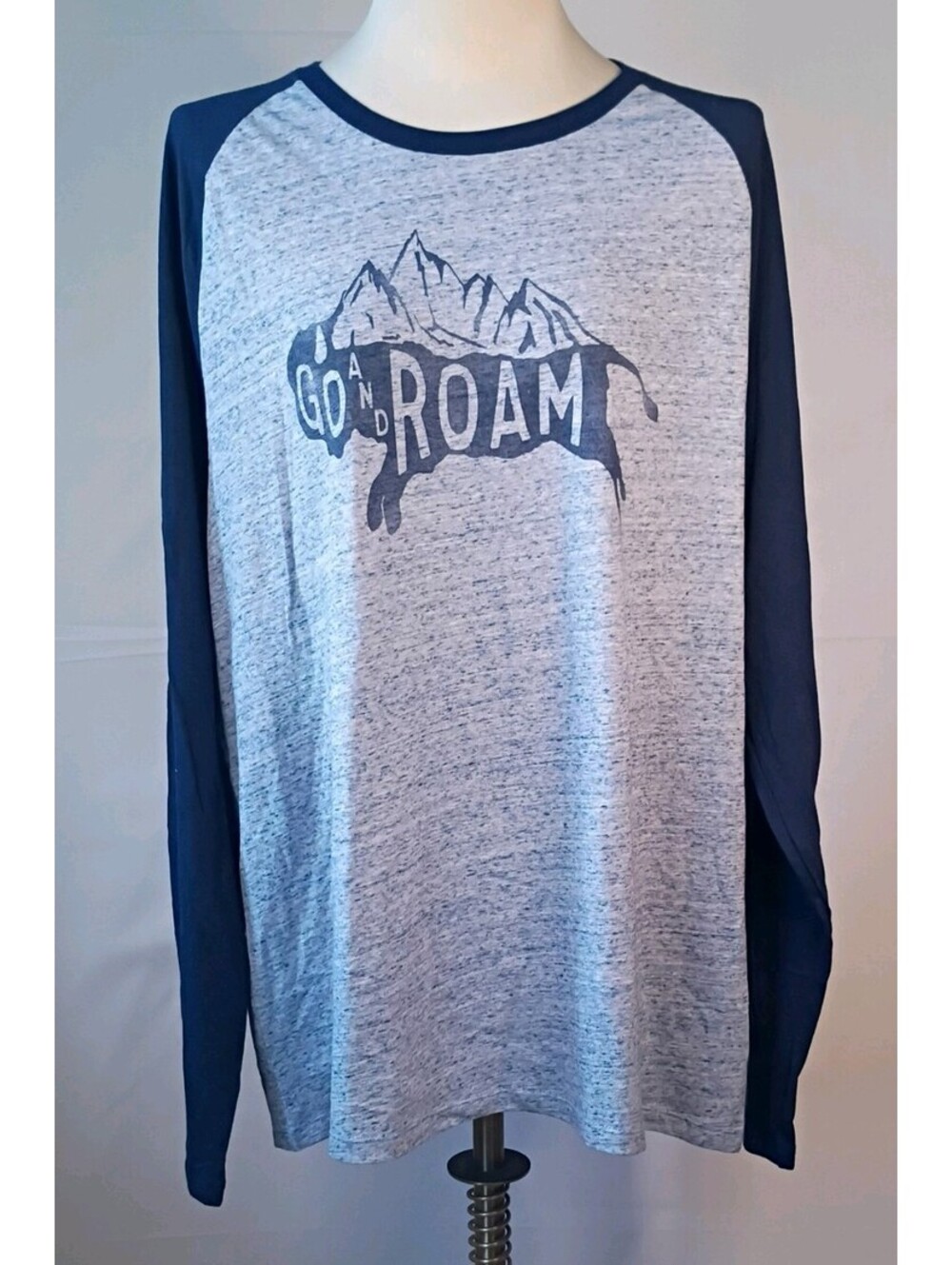 GO AND ROAM Old Navy Men's Blue Soft Washed Long Sleeve T Shirt Size XXL Cotton